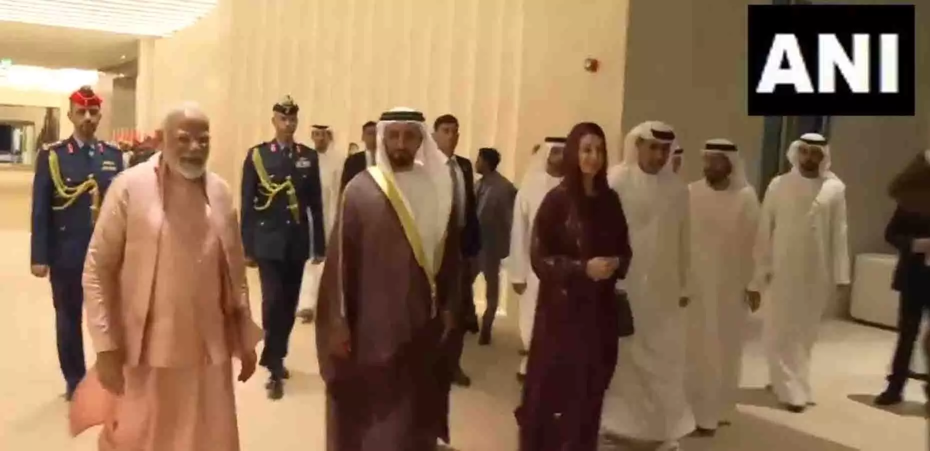 प्रधानमंत्री नरेंद्र मोदी कतर के लिए हुए रवाना, देखें वीडियो