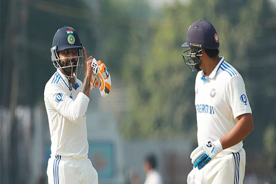 रोहित, जड़ेजा ने इंग्लैंड के खिलाफ तीसरे टेस्ट के पहले दिन चाय तक भारत को सम्मानजनक स्थिति में पहुंचाया