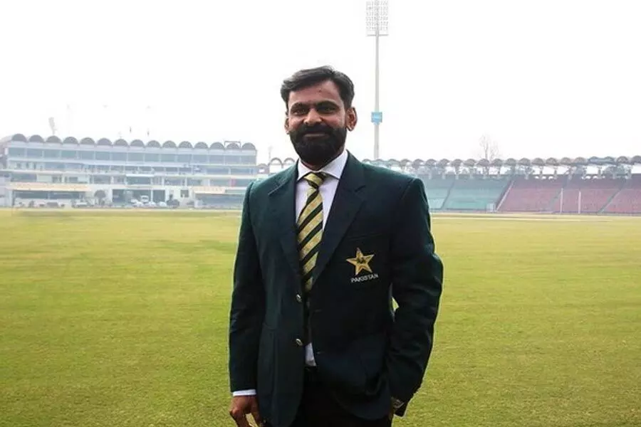 पीसीबी ने पाकिस्तान पुरुष क्रिकेट टीम के निदेशक मोहम्मद हफीज से नाता तोडा