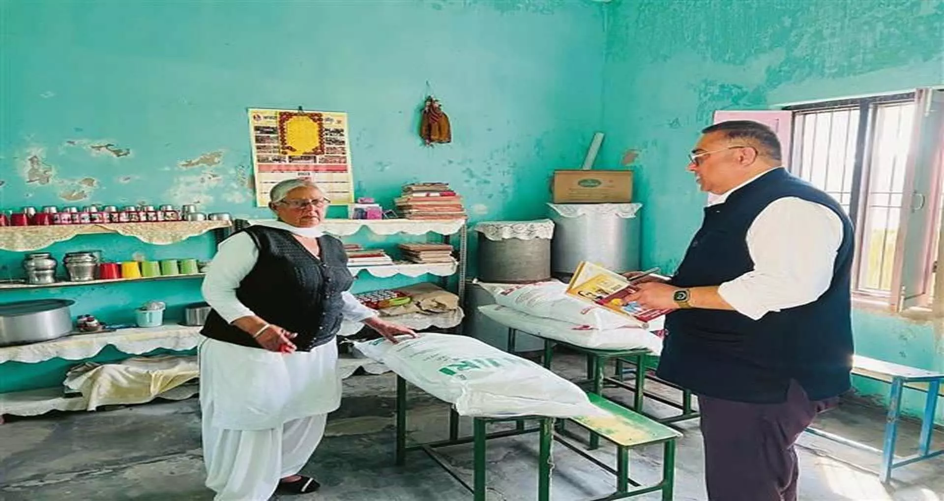 JALANDHAR: सरकारी स्कूलों, आंगनवाड़ी केंद्रों में मध्याह्न भोजन की जांच