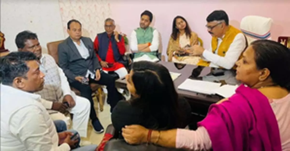 झारखंड में कांग्रेस के 11 विधायकों ने बजट सत्र के बहिष्कार की दी धमकी