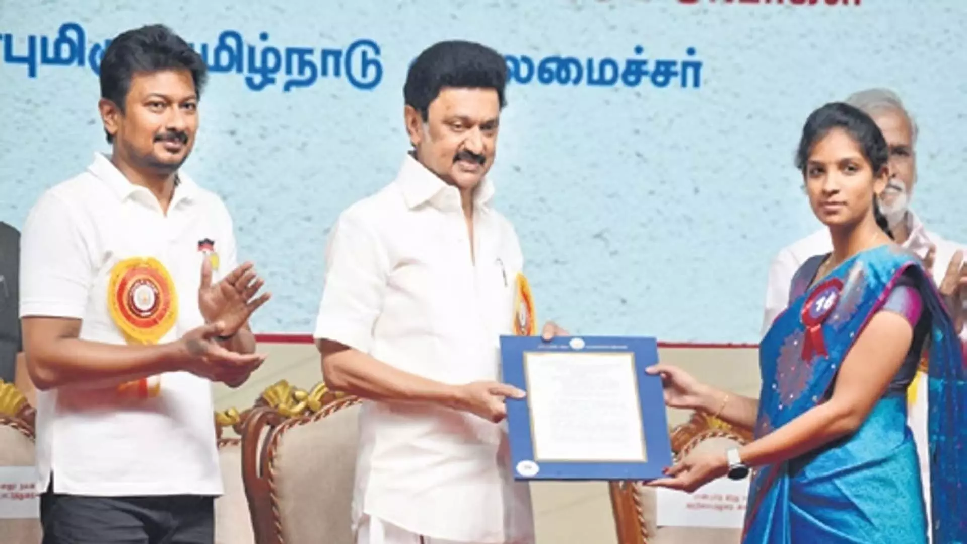Tamil Nadu: 1,598 को नौकरी के ऑर्डर मिले, सीएम ने कहा- दो साल में 50 हजार रिक्तियां भरी जाएंगी