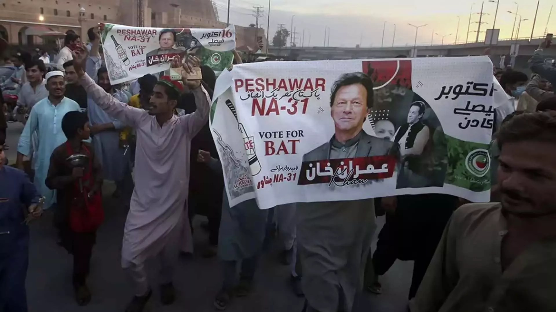 पाकिस्तान चुनाव आयोग ने आयुक्त के धांधली आरोपों की जांच के लिए उच्च स्तरीय समिति