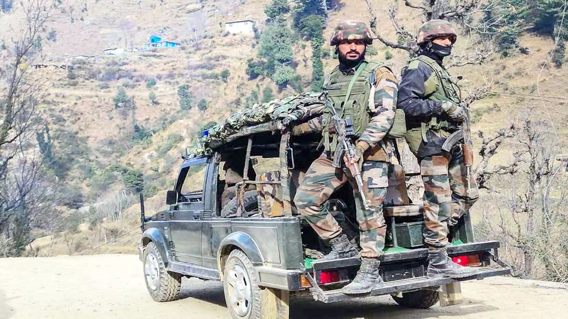 प्रधानमंत्री नरेंद्र मोदी के जम्मू-कश्मीर दौरे से पहले कश्मीर में सुरक्षा बढ़ा दी