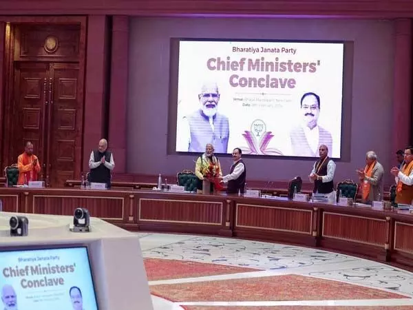 पीएम मोदी ने भाजपा शासित राज्यों के मुख्यमंत्रियों से की मुलाकात, इन तरीकों पर की चर्चा