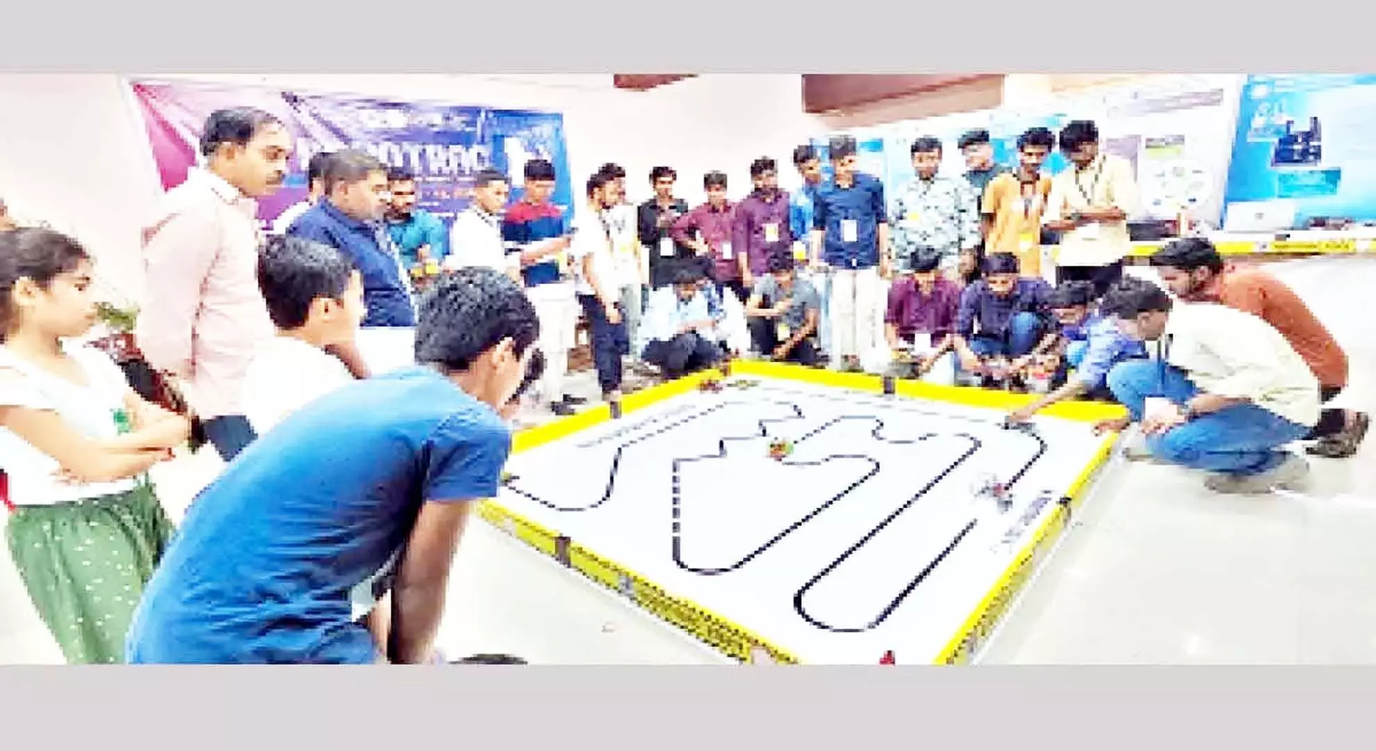 आरएससी में रोबोट्रैक प्रतियोगिता आयोजित की गई