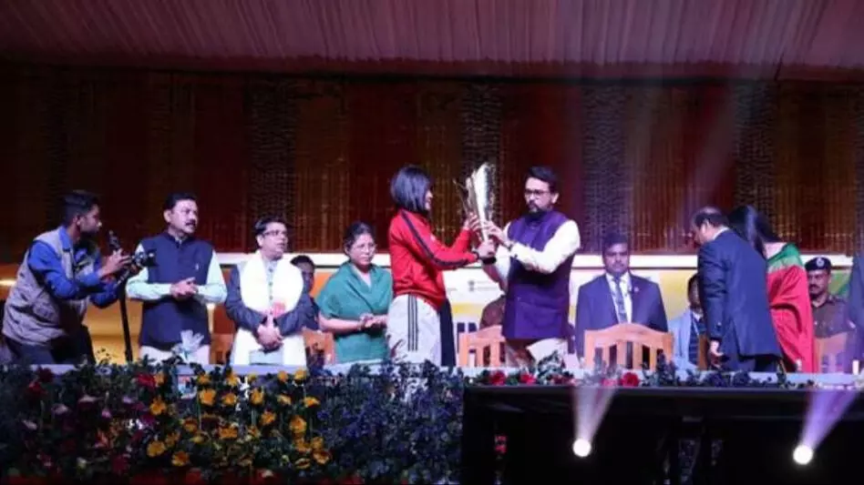 केंद्रीय मंत्री अनुराग ठाकुर ने गुवाहाटी में खेलो इंडिया यूनिवर्सिटी गेम्स का उद्घाटन