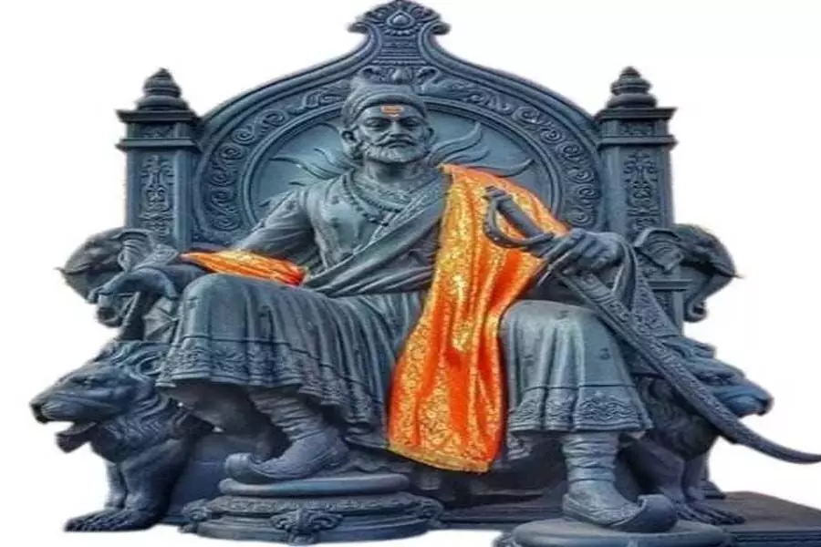शिवाजी की मूर्ति के अनावरण से साओ जोस डी एरियाल में फैल गया   तनाव