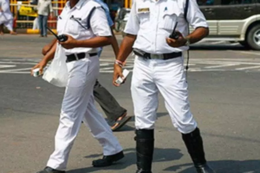 कोलकाता पुलिस ने साइबर अपराध से निपटने के लिए व्हाट्सएप हेल्पलाइन शुरू की
