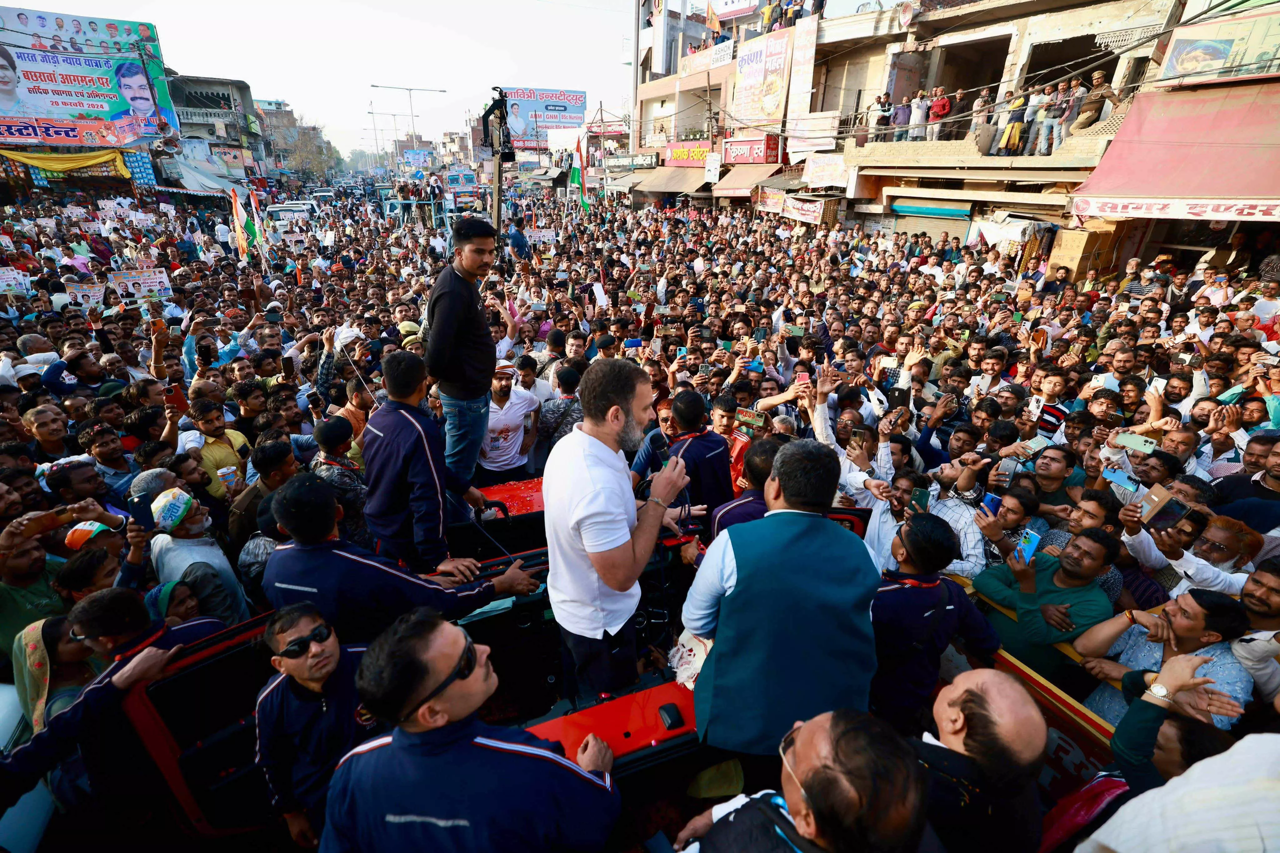 नशा करते है राहुल गांधी, बीजेपी मंत्री बोले - देश इनको मुंह दिखाने लायक नही छोड़ेगा