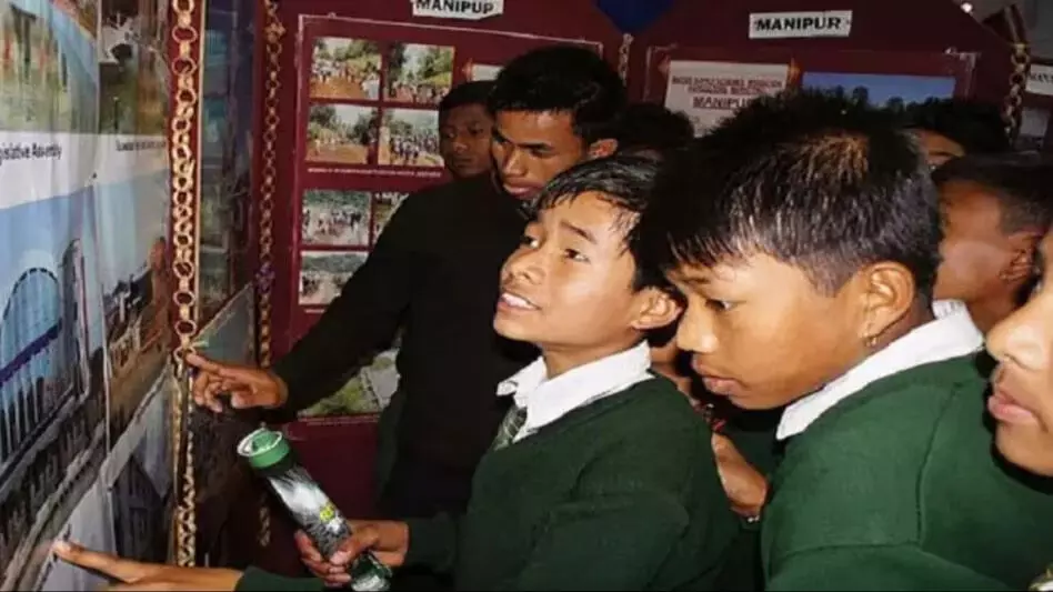 मणिपुर में 12वीं कक्षा की बोर्ड परीक्षा में बैठने वाले छात्रों की संख्या में गिरावट देखी गई