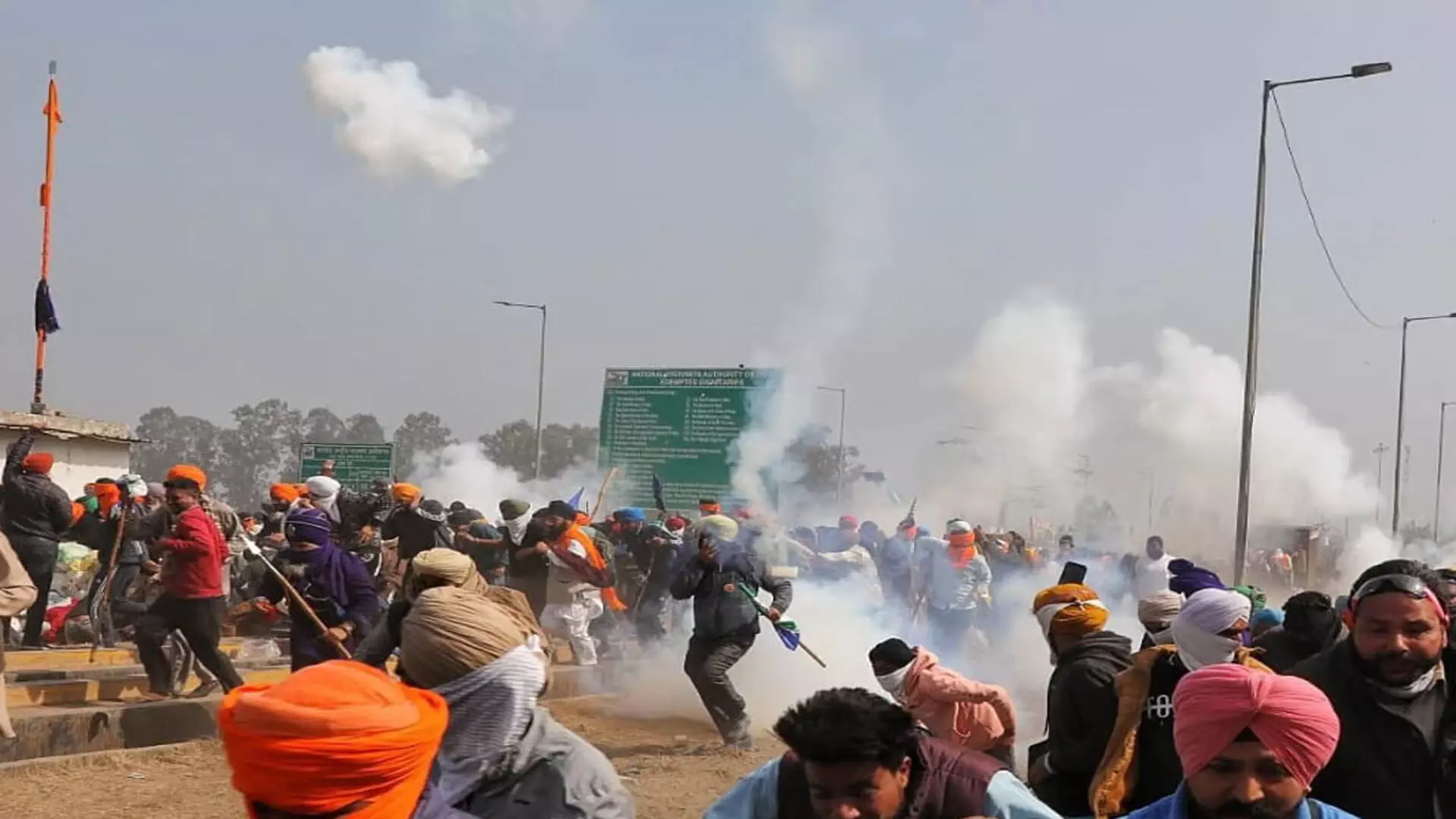 प्रदर्शनकारी की मौत के बाद किसानों ने दिल्ली चलो मार्च 2 दिनों के लिए रोका, एसकेएम ने सरकार को जिम्मेदार ठहराया |