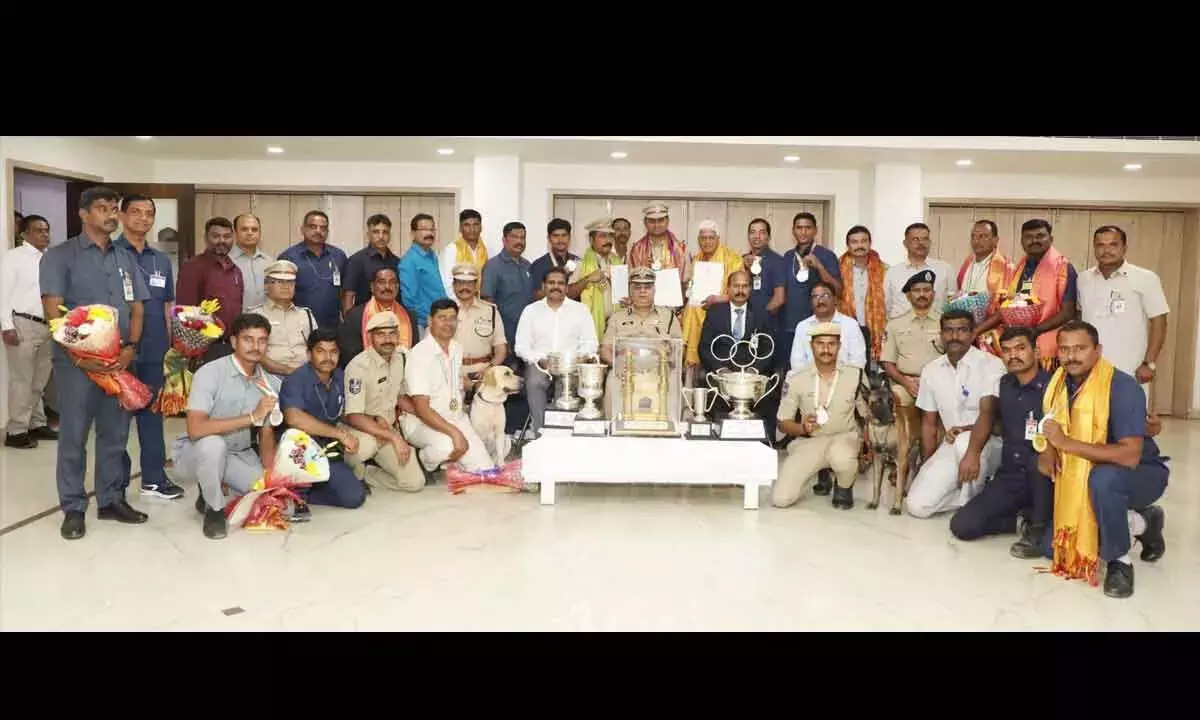 डीजीपी ने ऑल इंडिया पुलिस ड्यूटी मीट के विजेताओं को सम्मानित किया