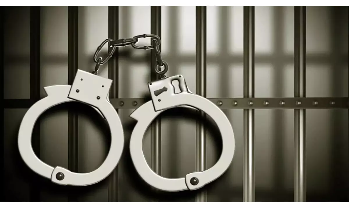 कछार पुलिस ने 4 अवैध साहूकारों को पकड़ा