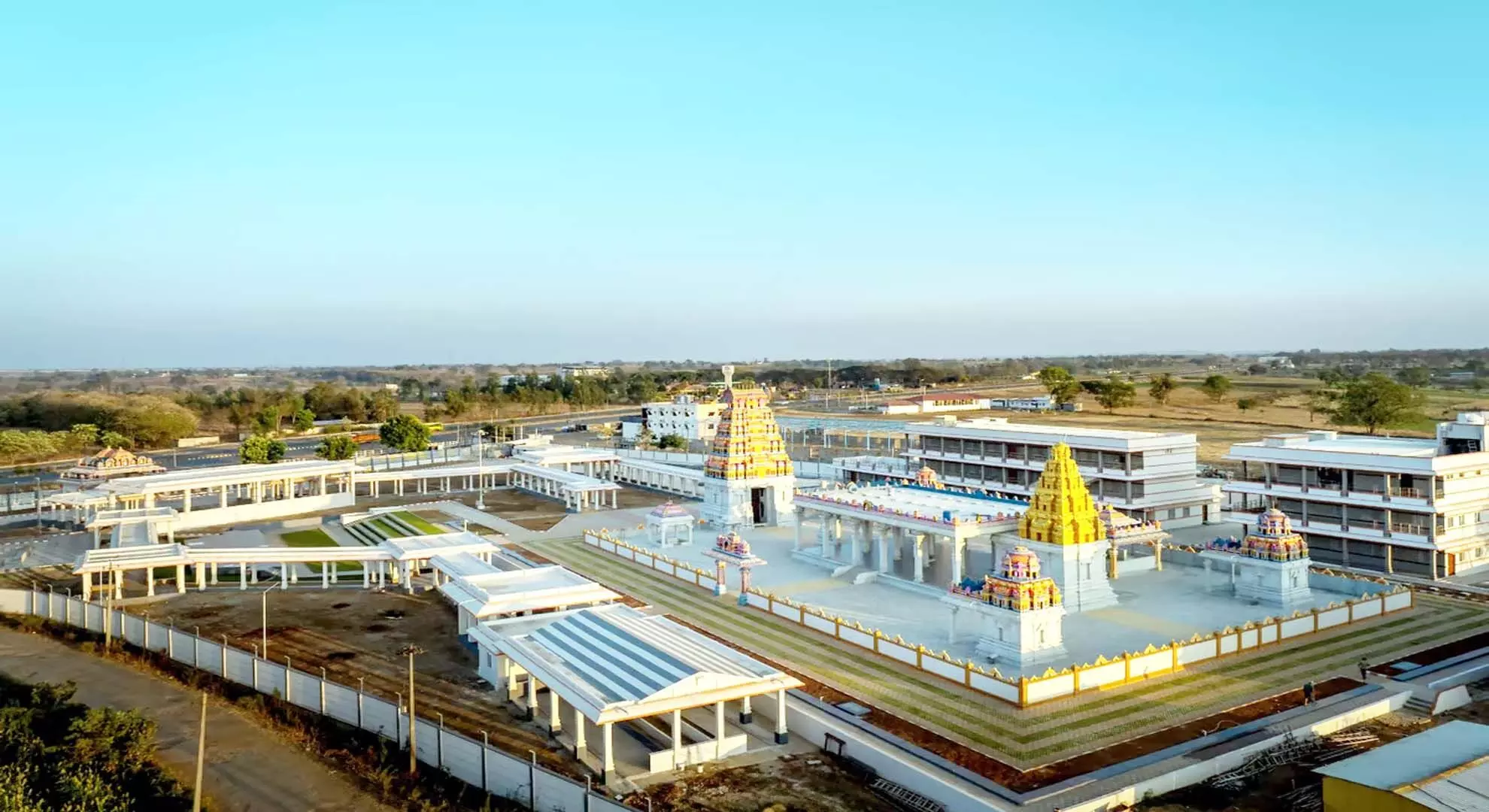 श्रृंगेरी संत ने कर्नाटक में नव विकसित मंदिर परिसर का उद्घाटन किया