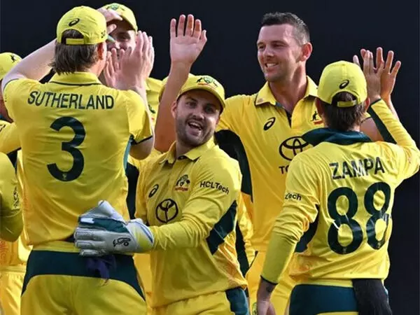 कमिंस, ज़म्पा ने ऑस्ट्रेलिया को दूसरे टी20I में न्यूजीलैंड पर जीत दिलाई