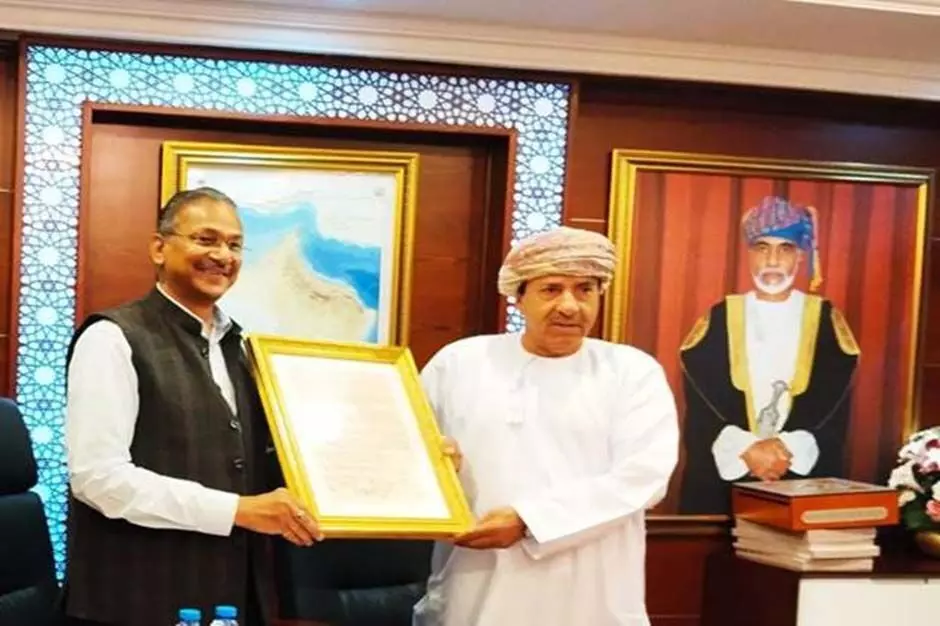 भारत और ओमान फोर्ज अभिलेखीय सहयोग, ऐतिहासिक दस्तावेजों को सौंपना