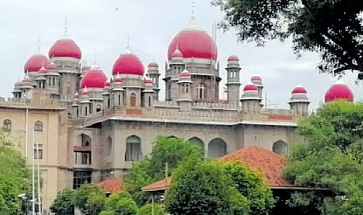 तेलंगाना उच्च न्यायालय ने पूर्व सांसद रमेश राठौड़ के खिलाफ निचली अदालत के आदेश को रद्द कर दिया