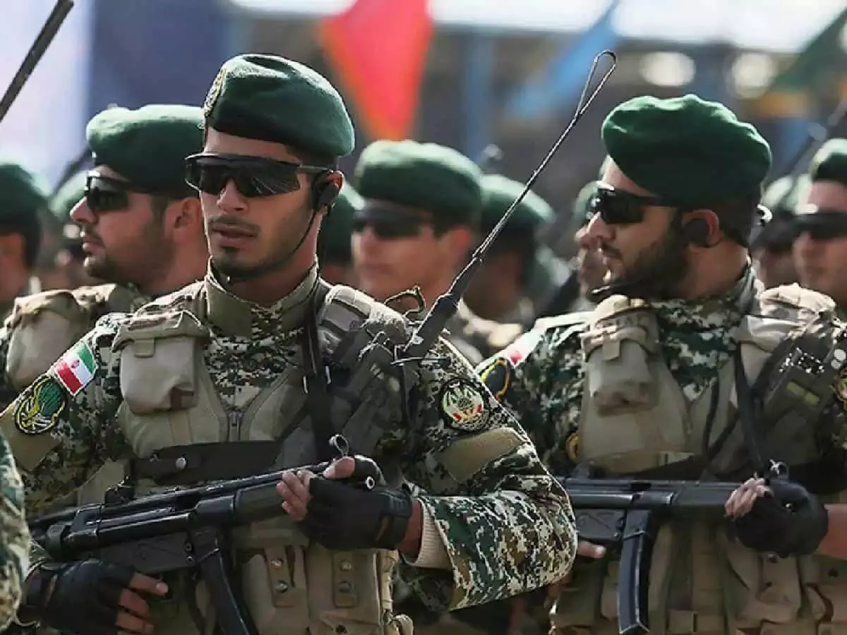 ईरानी सेना ने पाकिस्तान में अल-अदल आतंकवादी समूह के कमांडर को मार गिराया