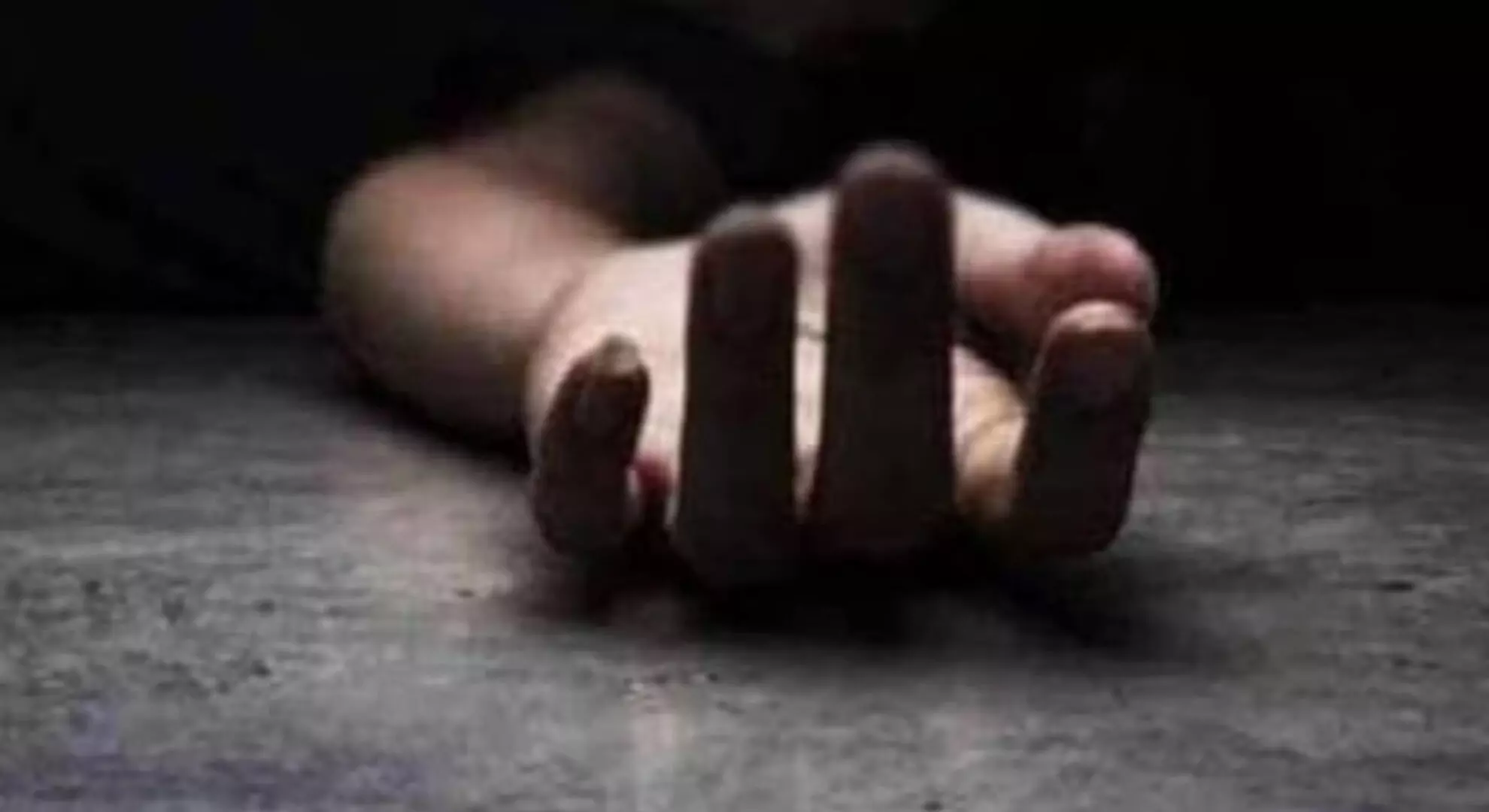 प्यार में असफलता से परेशान होकर हैदराबाद के तकनीकी विशेषज्ञ ने की आत्महत्या