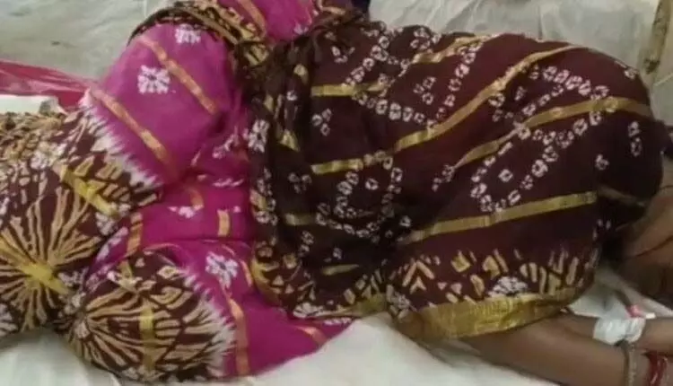 भद्रक जिले में पति की पिटाई से घायल महिला अस्पताल में भर्ती