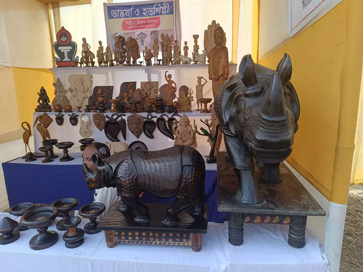नाबार्ड कारीगर मेला 2024: दरांग जिले में ग्रामीण कारीगरों की कृतियों का प्रदर्शन किया