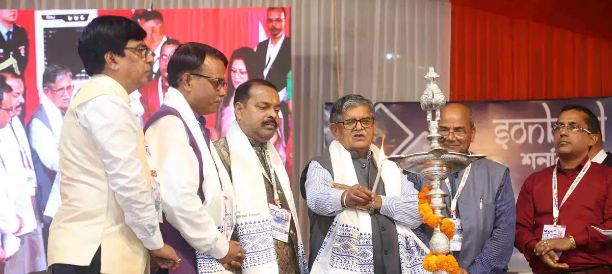 असम के राज्यपाल गुलाब चंद कटारिया ने करीमगंज में सोनबील उत्सव-2024 का उद्घाटन