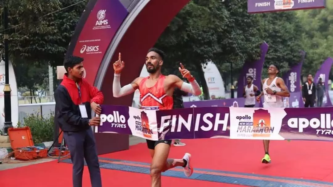 गोपी थोनाकल ने पुरुषों की एलीट रेस जीती, अश्विनी जाधव ने नई दिल्ली मैराथन में महिलाओं का खिताब जीता