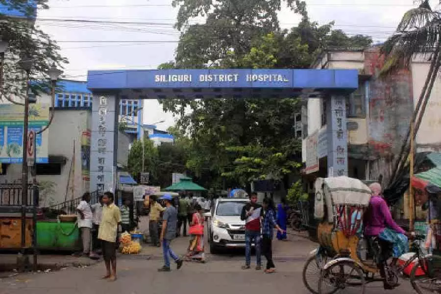 राज्य स्वास्थ्य विभाग उत्तर बंगाल के दो अस्पतालों में चिकित्सा सुविधाओं के उन्नयन का कार्य कर रहा
