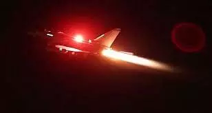 यमन में अमेरिकी-ब्रिटिश हवाई हमलों में एक की मौत, 6 घायल