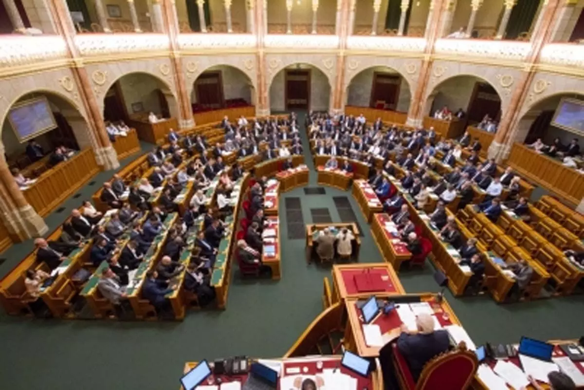 हंगरी की संसद ने स्वीडन के नाटो में शामिल होने के प्रस्ताव को दी मंजूरी