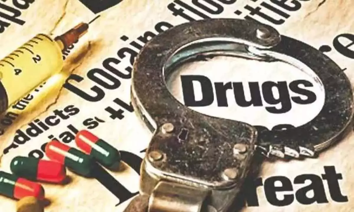 साइबराबाद पुलिस ने ड्रग रैकेट का भंडाफोड़ किया