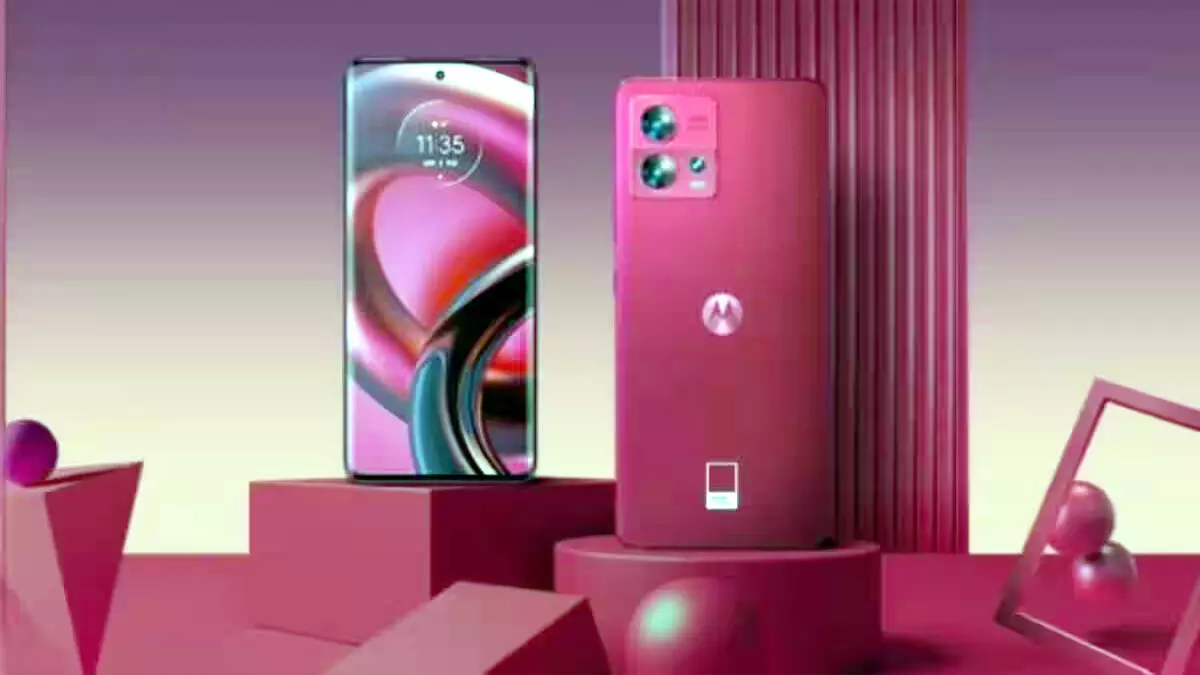 Motorola लेकर आ रहा रूप बदलने वाला वाला स्मार्टन,  जाने ख़ास फीचर