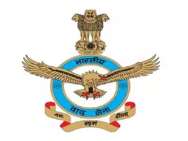 Sonitpur: IAF की सूर्य किरण एरोबैटिक टीम ने असम के तेजपुर में एयर शो का किया आयोजन