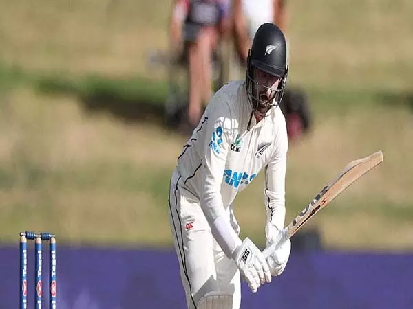 न्यूजीलैंड के बल्लेबाज डेवोन कॉनवे चोट के कारण ऑस्ट्रेलिया के खिलाफ वेलिंगटन में शुरुआती टेस्ट से बाहर हो गए