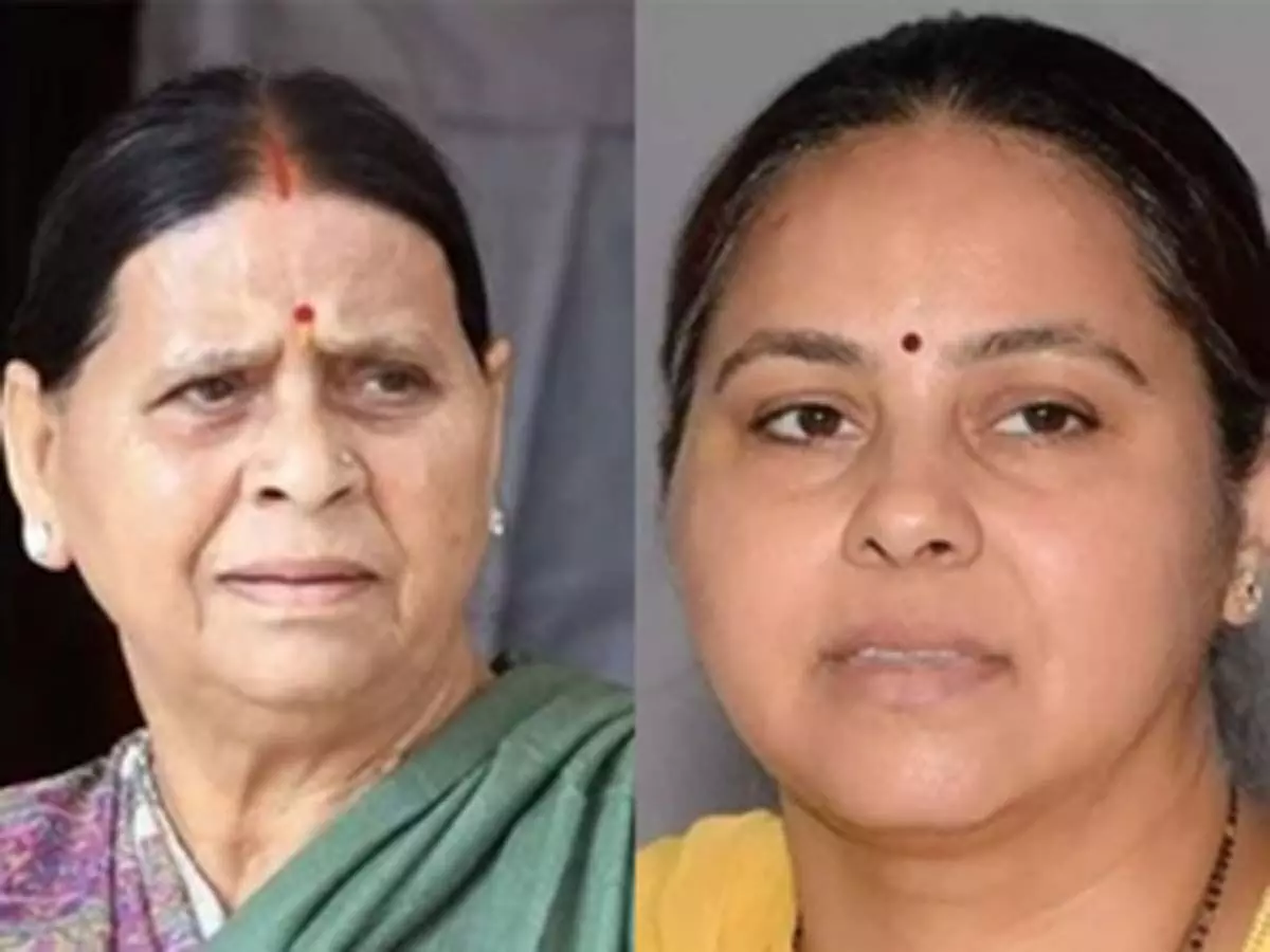 नौकरी के बदले जमीन मामला: बिहार की पूर्व मुख्यमंत्री राबड़ी देवी, बेटियों को मिली नियमित जमानत