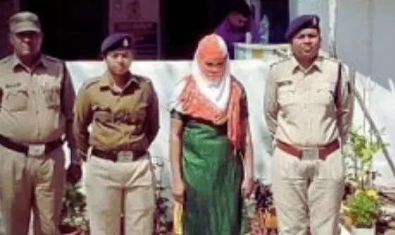 भाजपा नेता को ब्लैकमेल करने वाली शातिर सोनिया गिरफ्तार, सुसाइड नोट के आधार पर कार्रवाई