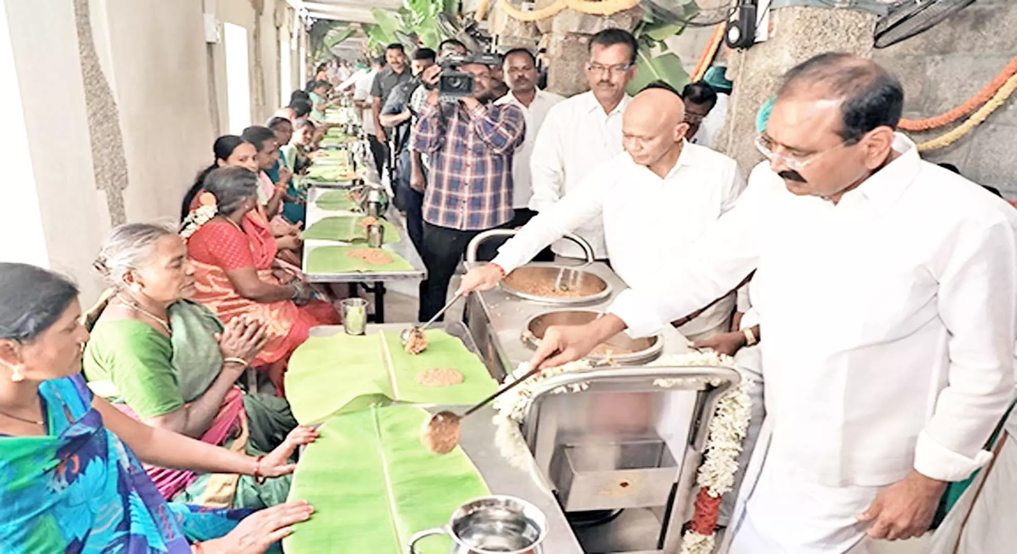 श्री गोविंदराज स्वामी मंदिर ने नित्य अन्नप्रसादम का शुभारंभ किया