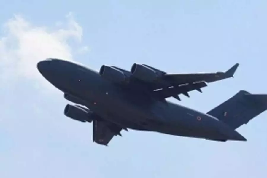 IAF C-130J तकनीकी खराबी के बाद बेगमपेट हवाई अड्डे पर करता है  सुरक्षित लैंडिंग