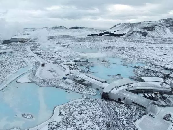 आसन्न ज्वालामुखी विस्फोट से पहले, आइसलैंड के ब्लू लैगून को खाली कराया गया