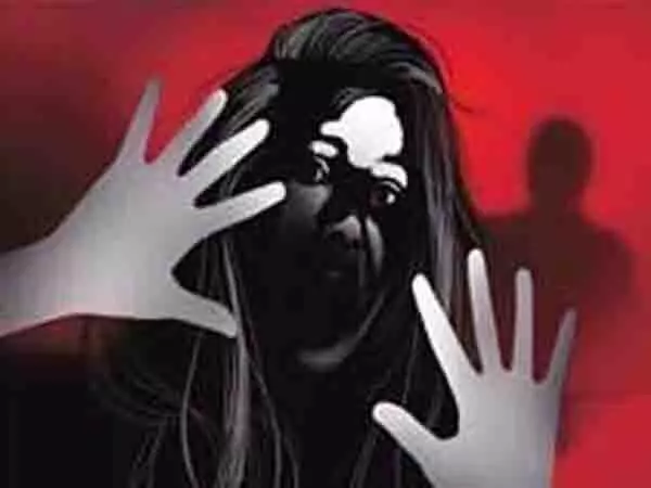 मंगलुरु में शख्स ने तीन कॉलेज लड़कियों पर एसिड फेंका, गिरफ्तार