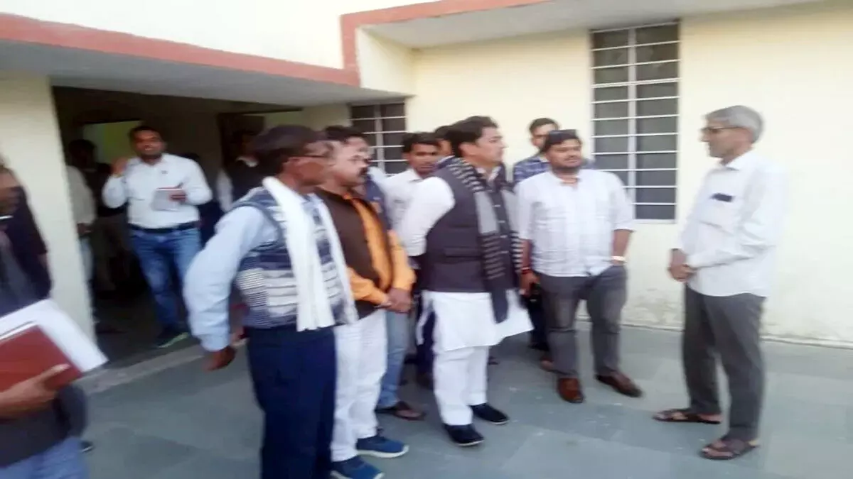सामाजिक न्याय एवं अधिकारिता मंत्री अविनाश गहलोत जालोर जिले के दौरे पर