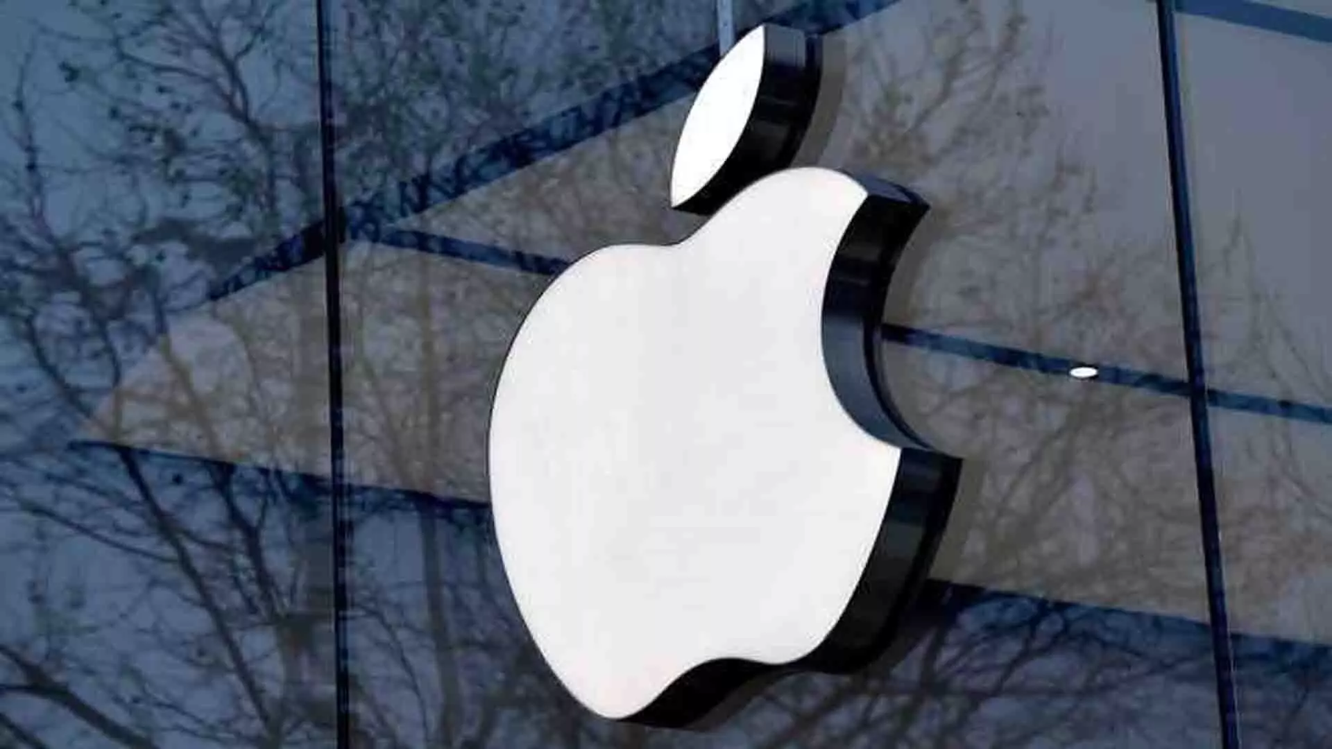 Apple पर लगा 16,570 करोड़ का जुर्माना, जाने पूरा मामला