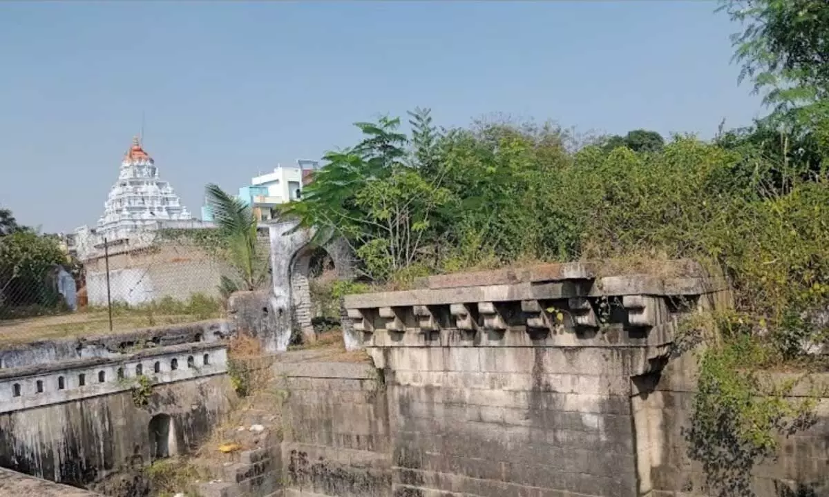भूमि विवाद के बाद फोकस में सदियों पुराना बड़ा राम मंदिर मठ
