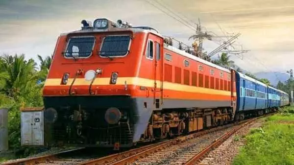 मुंबई से रांची सफर करने वाले यात्री ध्यान दें, इस ट्रेन में हो रही बुकिंग