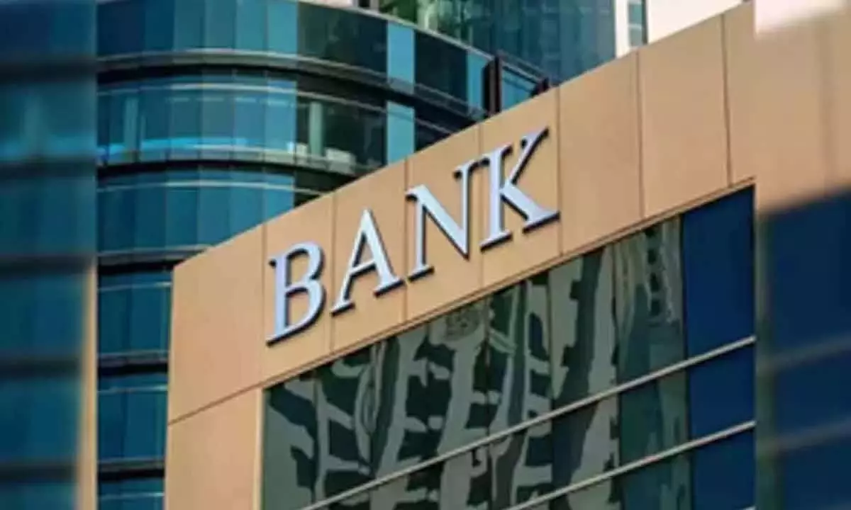 धन के लिए प्रतिस्पर्धा बढ़ाने के लिए भारतीय बैंकों के बीच जमा की भीड़