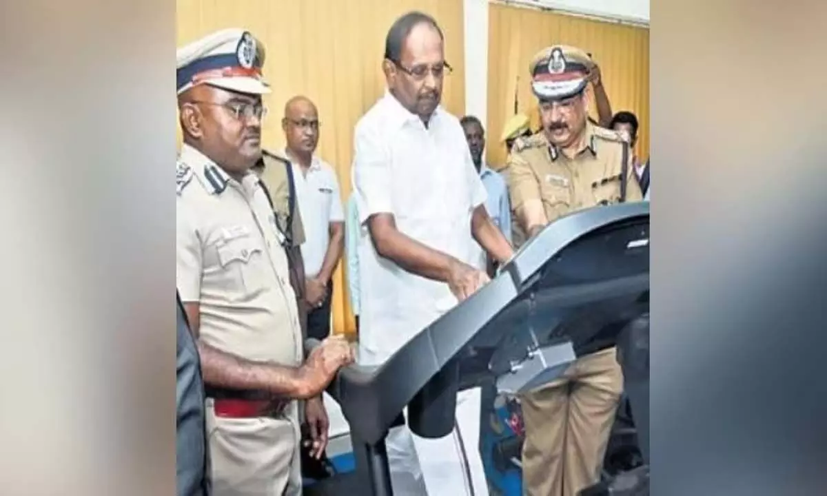 नशीली दवाओं के खतरे को समाप्त करने के लिए हरसंभव कदम उठा रहे हैं, तमिलनाडु के कानून मंत्री रेगुपति