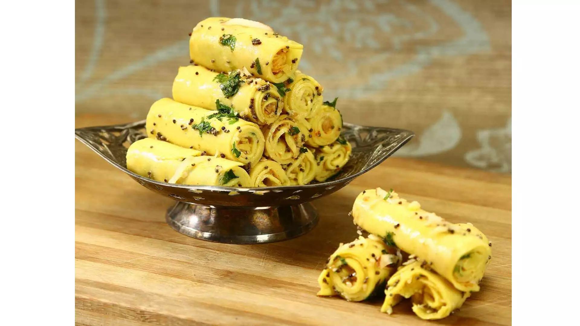 घर पर ले गुजराती स्वाद का आनंद, बनाएं मशहूर खांडवी, रेसिपी