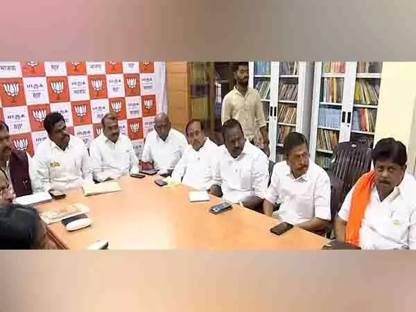 तमिलनाडु बीजेपी अध्यक्ष ने लोकसभा चुनाव के लिए उम्मीदवारों पर चर्चा के लिए बैठक की