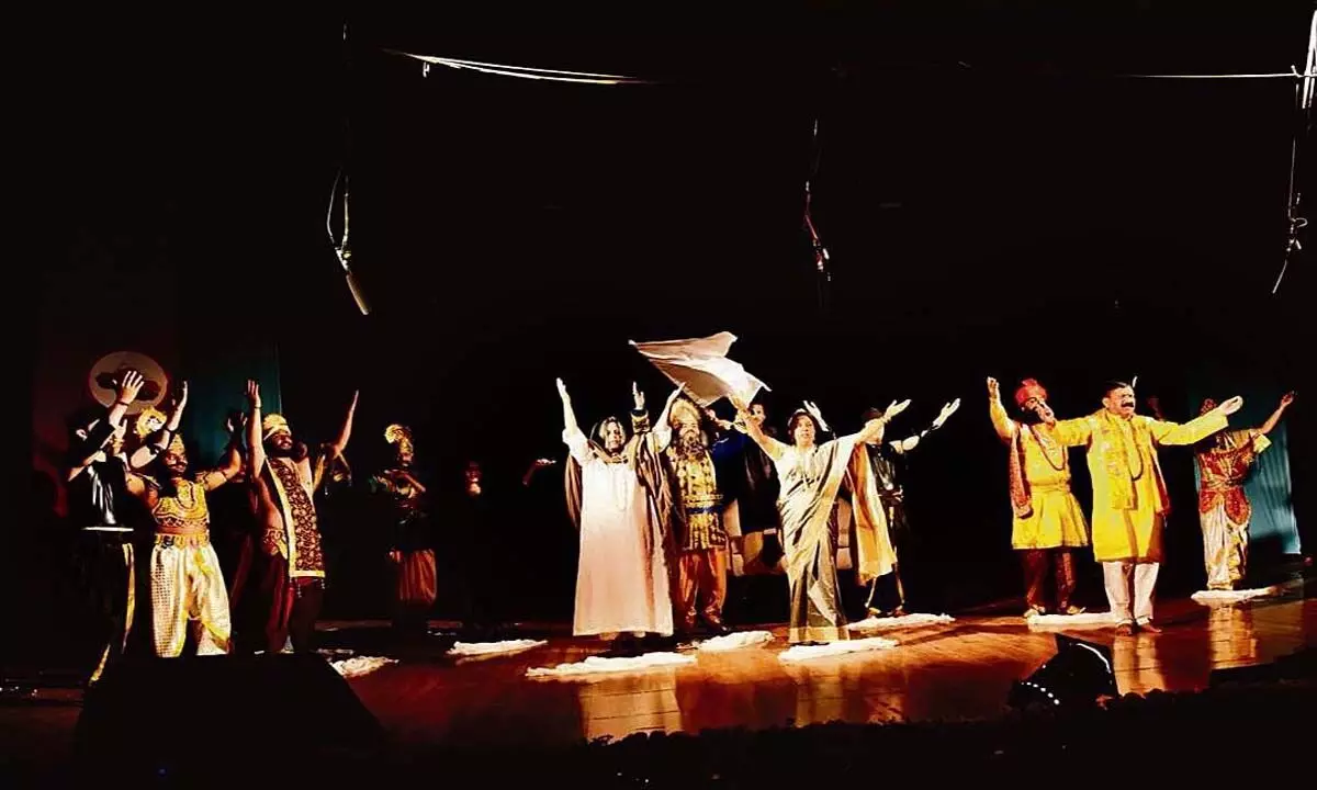 शिमला में अंधा युग को थिएटर जाने वालों की सराहना मिली